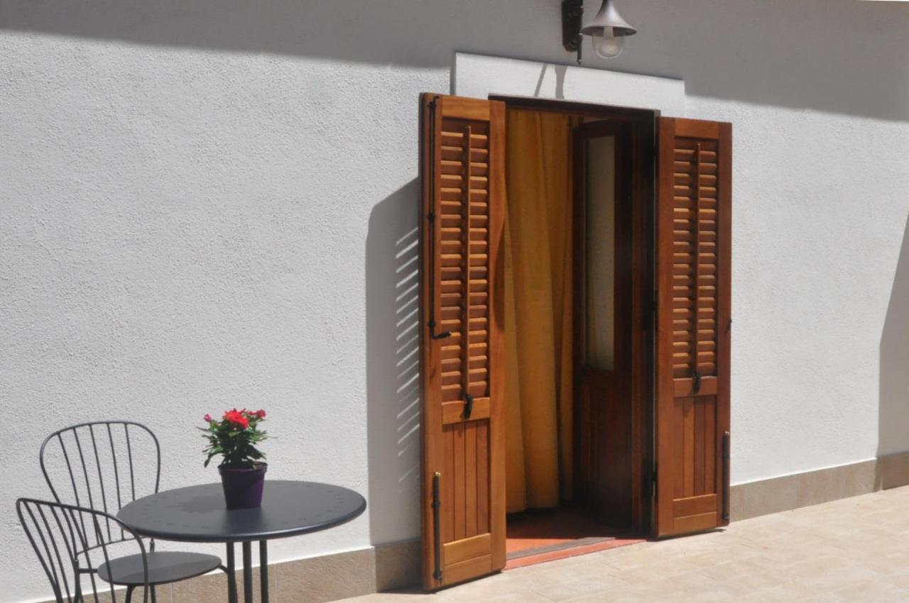 Villa Del Vescovo Cefalù Exteriör bild